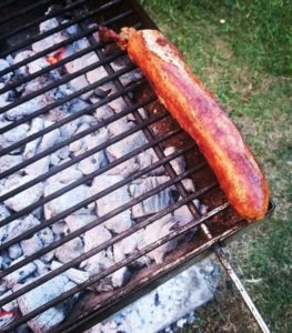 Grillzubehör die perfekte Bratwurst