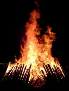 Maifeuer Erfurt - Erfurter Walpurgisfeuer 2019 Walpurgisnacht Tanz in den Mai