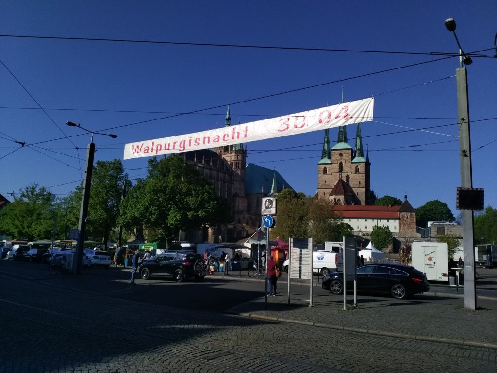 Einladung Walpurgisnacht 30. April 2019 Domplatz Dom Severikirche Maifest Tanz in den Mai Maifeuer Maifeier Maiparty Feuer Flammen Erfurter Altstadt Innenstadt
