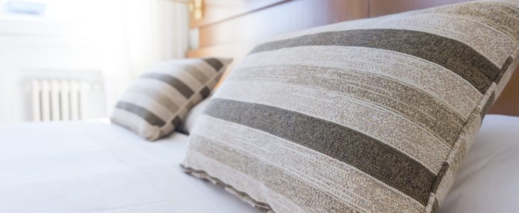 Ein günstiges Bett 140x200 mit Matratze und Lattenrost Online kaufen